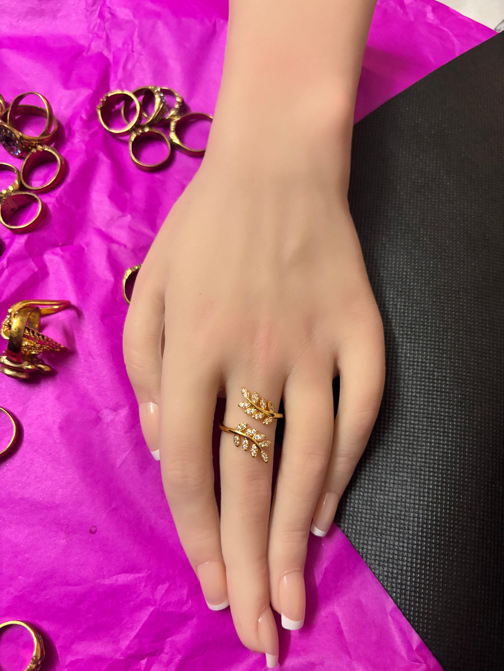 PanchaLoha white stone Leaf Rings