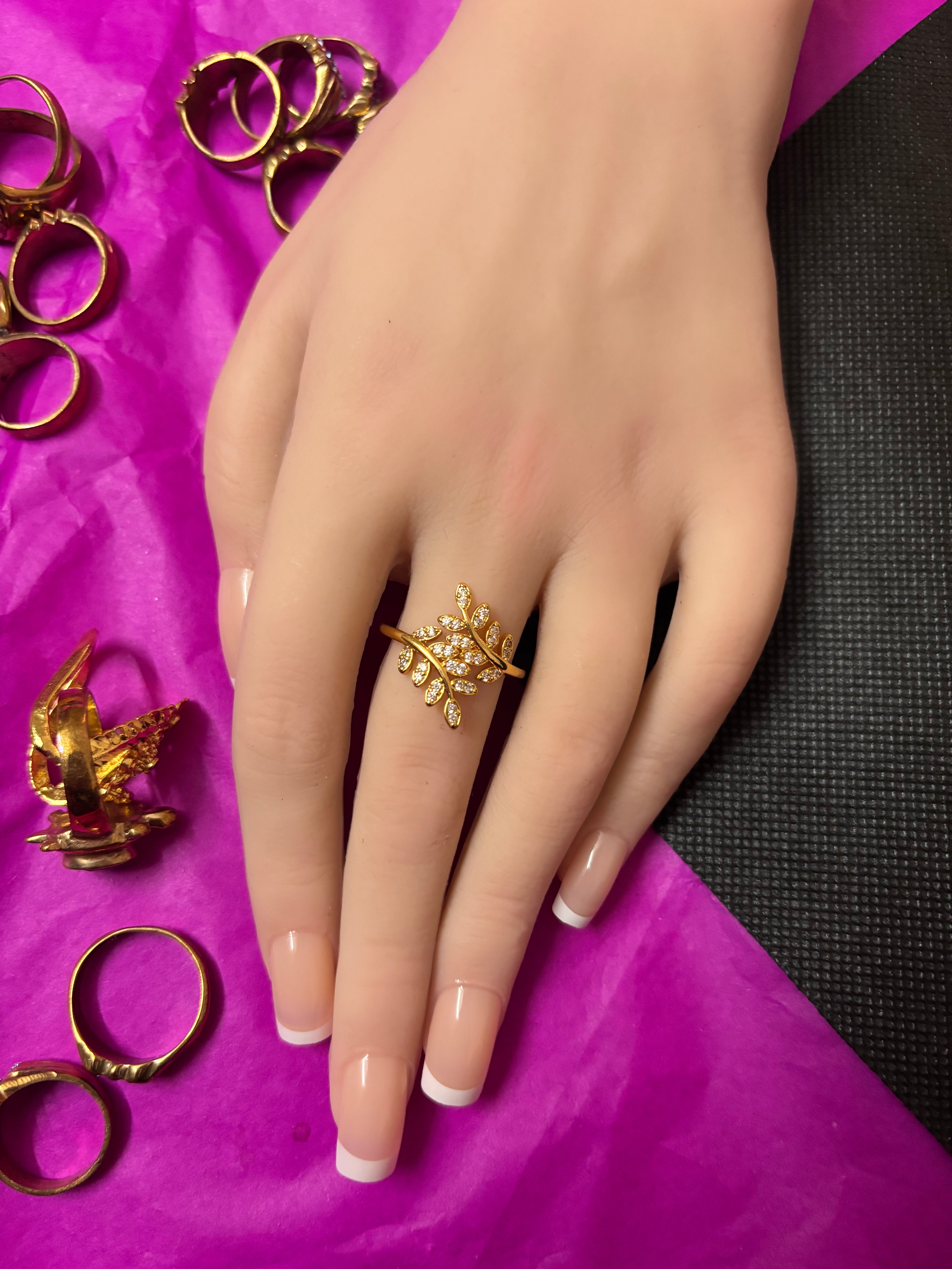 PanchaLoha white stone Leaf Rings